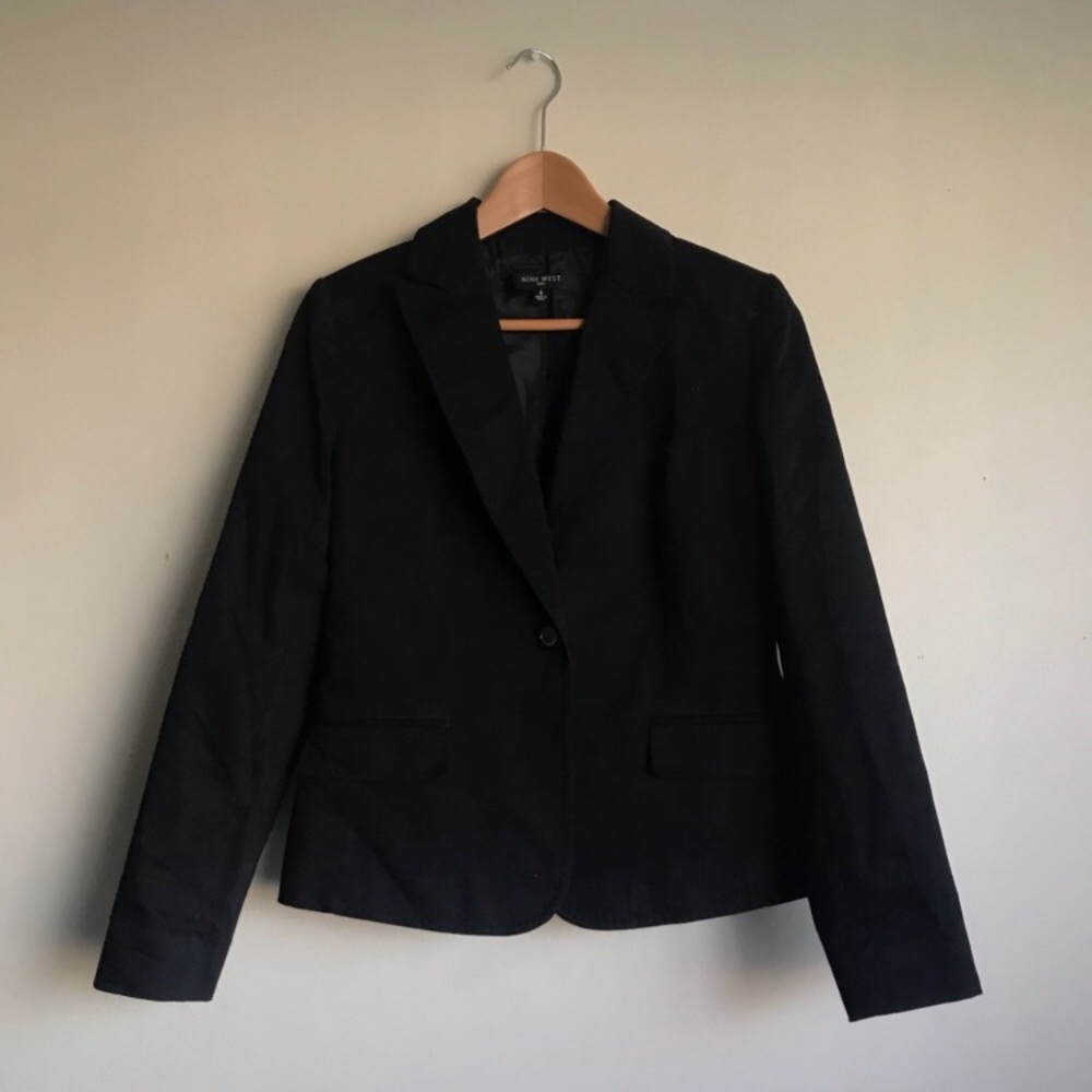 SOLD Women’s Nine West Black Blazer ✨ - Picture 2 of 8